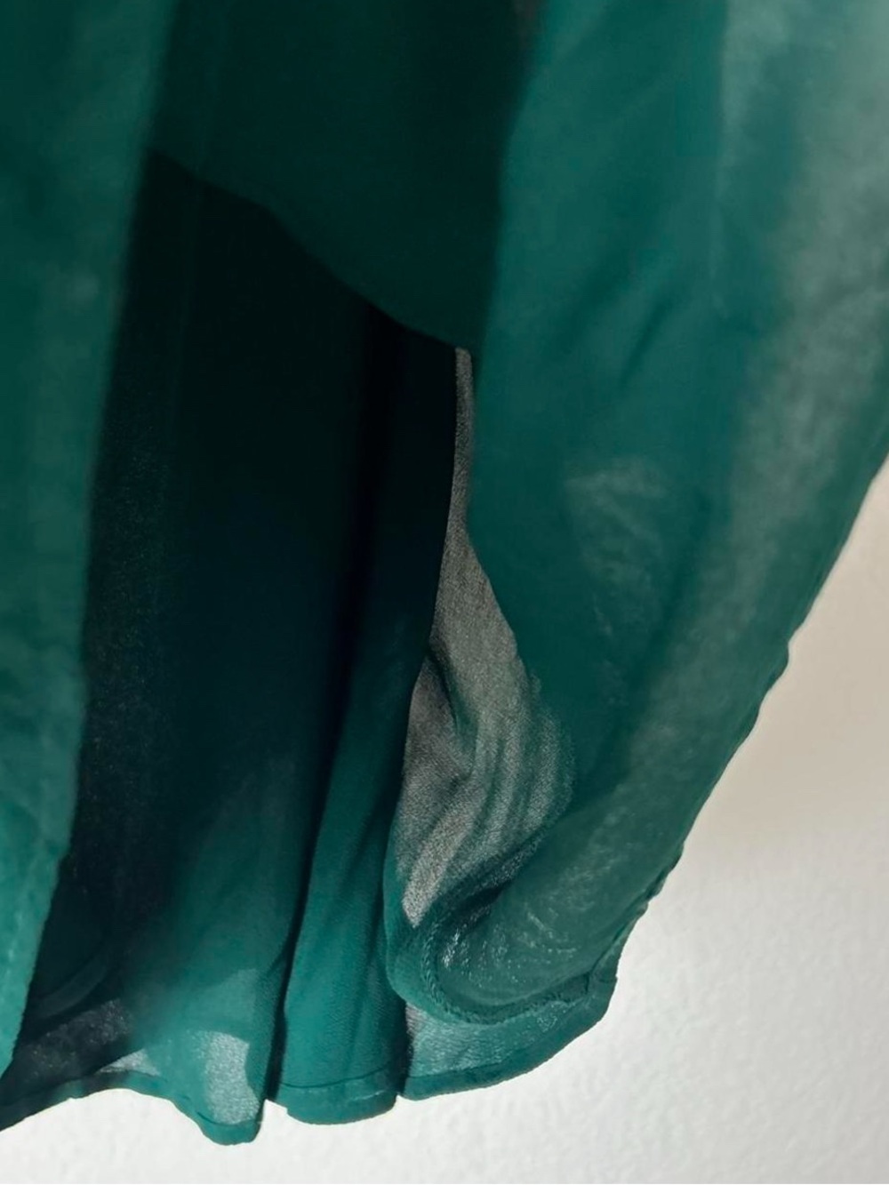 Reformation Mayra Dress in Emerald - Picture 3 of 5